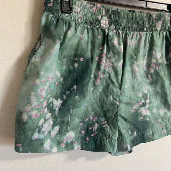 Sweaty Betty Anytime Pull On Short Size Large - Picture 3 of 7